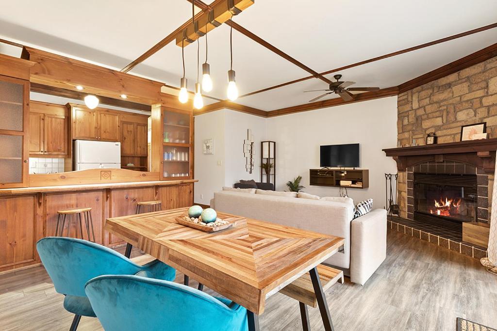 Appartamento Le Manoir 106-7 By Escapades Tremblant Mont-Tremblant Esterno foto