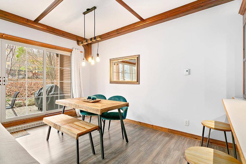 Appartamento Le Manoir 106-7 By Escapades Tremblant Mont-Tremblant Esterno foto